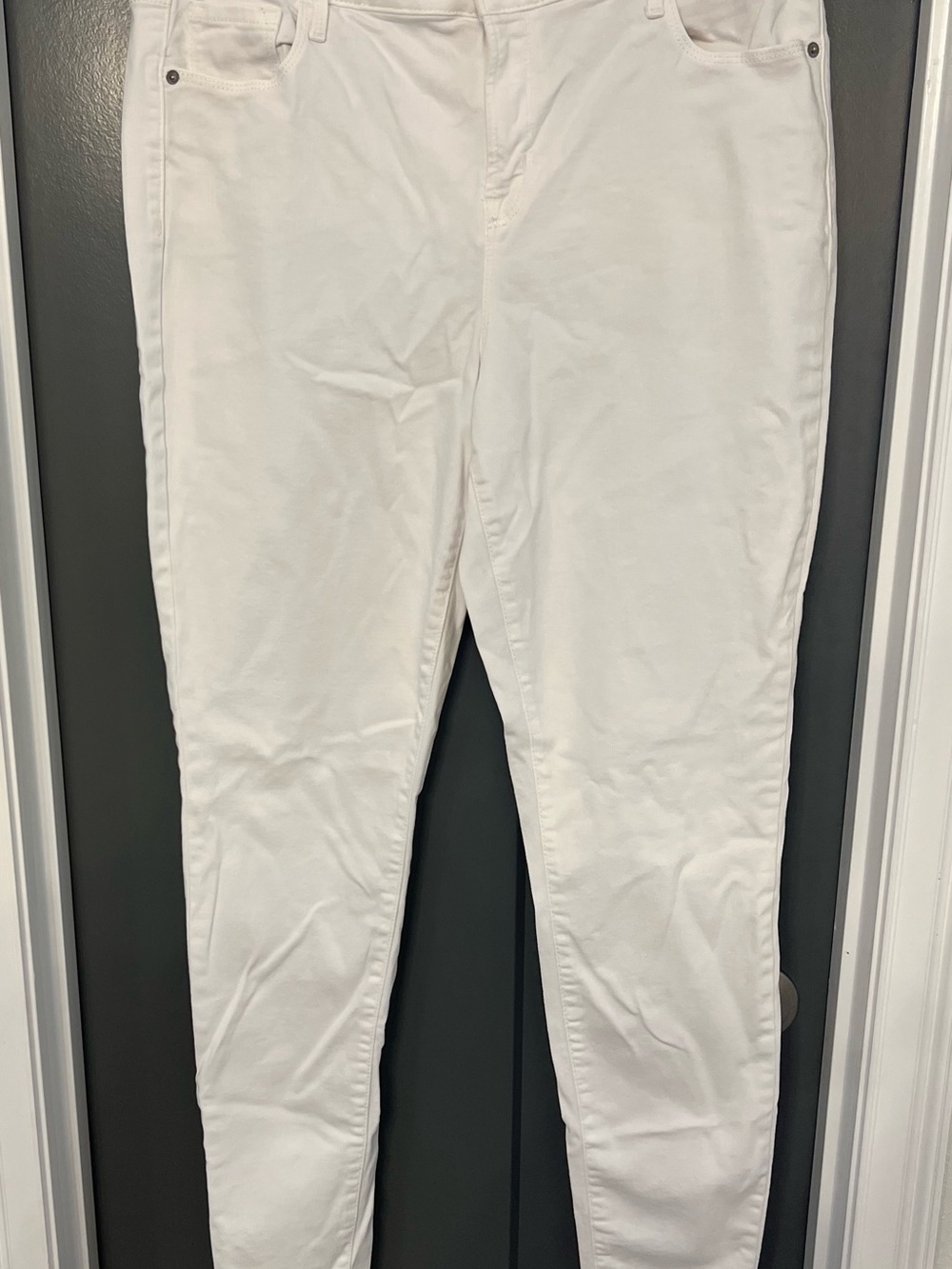 Old Navy White Super Skinny Jeans size 14Tall ROC Star